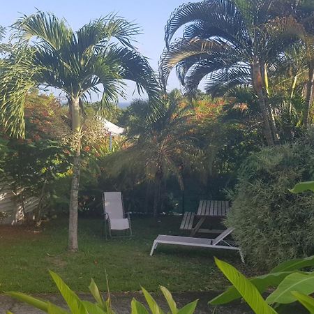 Studio Moderne Climatise Avec Jardin, Plage A Pied Le Diamant Luaran gambar